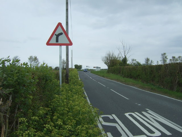 Approaching a sharp bend on Colchester Road (B1026)