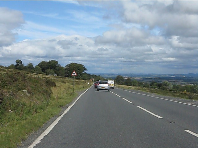 A4117 descending towards Doddington