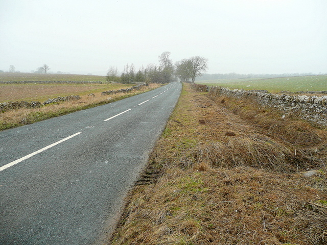 B4077, looking west