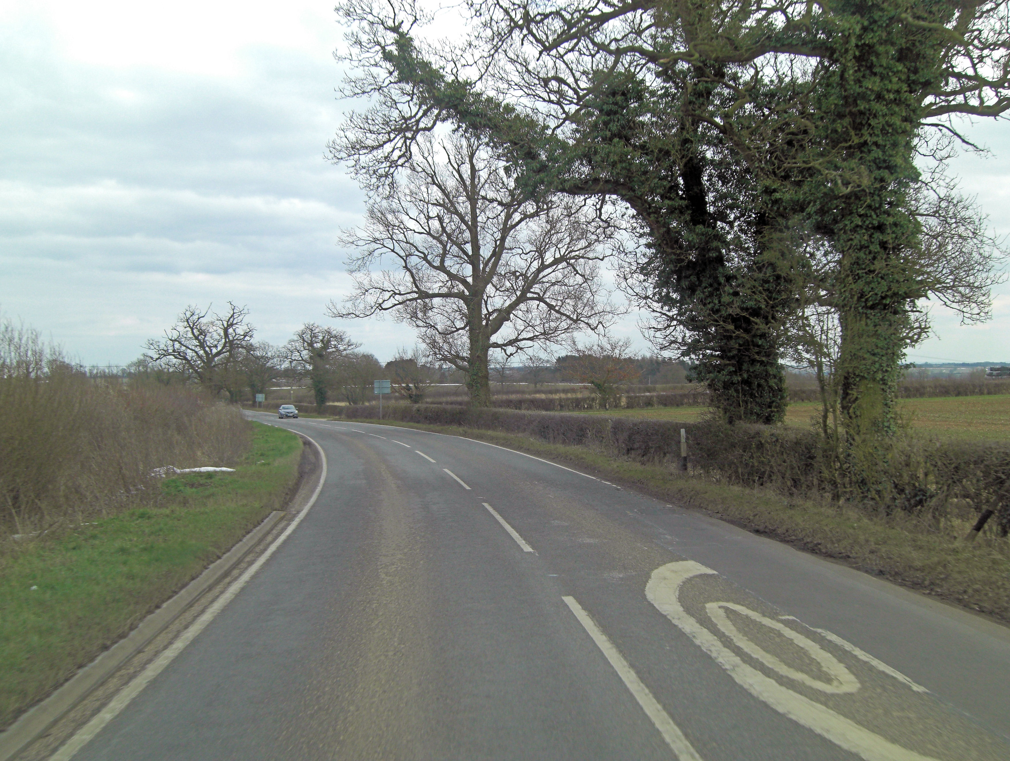 B4525 north of Thenford Hill Farm