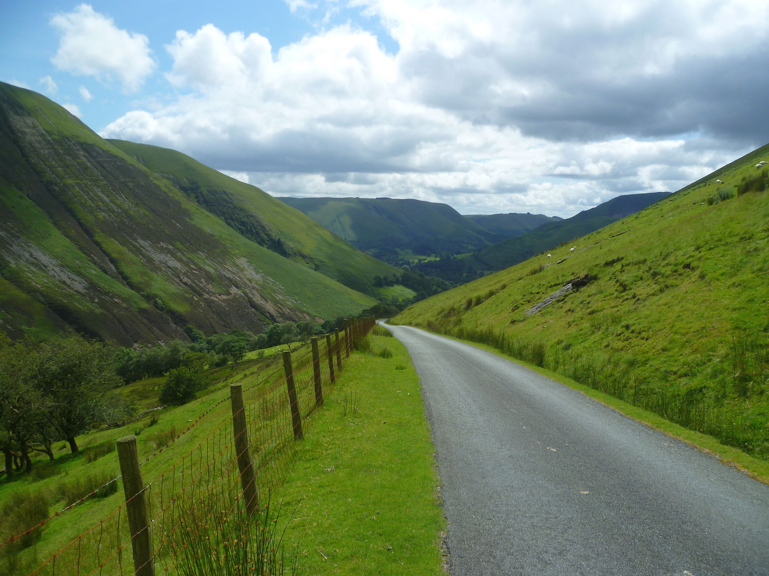 Ascending Bwlch y Groes — nearby Bwlch y Groes (optional visit or landscape; not necessarily visible from the road)