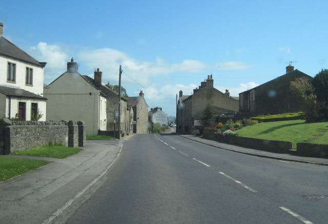 A684 eastbound through West Witton village