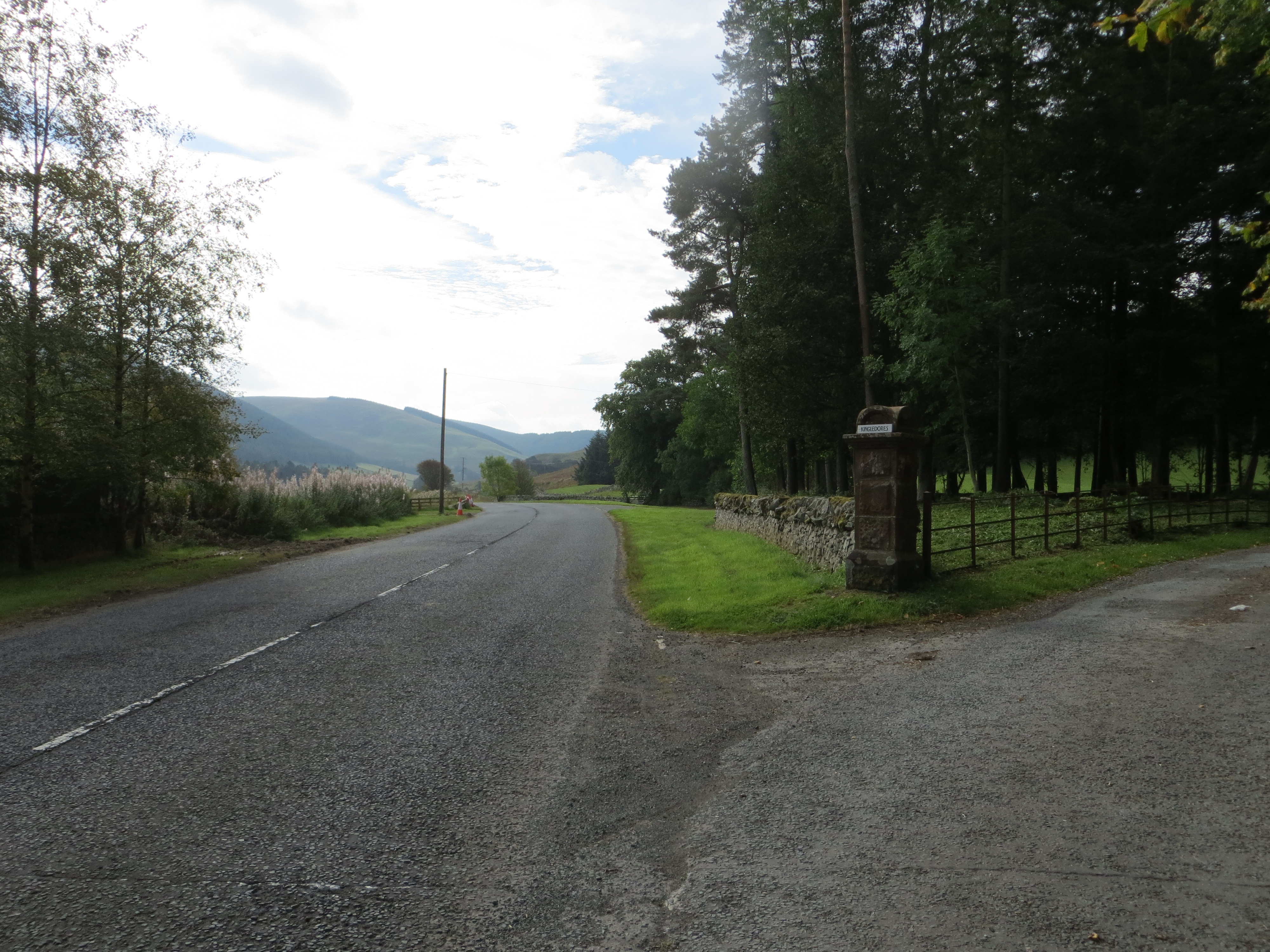 Road (A701) at Kingledores